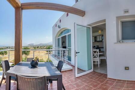 Joya Cyprus Mermaid Penthouse Apartment Agios Amvrosios  Exteriér fotografie